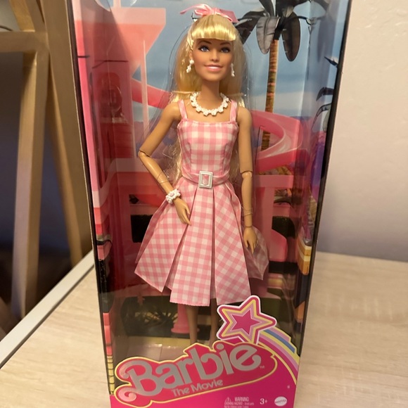 Barbie the Movie - Barbie & Ken - Picture 3 of 3